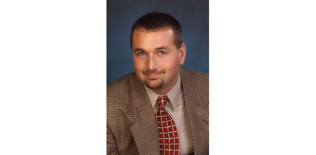 headshot: Tracy Malone