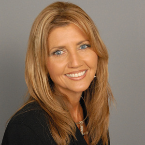 headshot: Tami Swanson