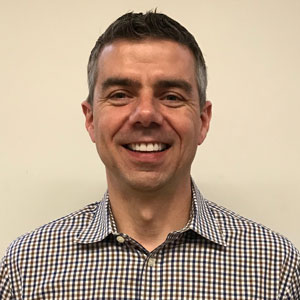 Headshot: Donnie Shelton