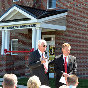 Phil Clegg, left, and Ernie Mills. PHOTO: CLEGG'S PEST CONTROL