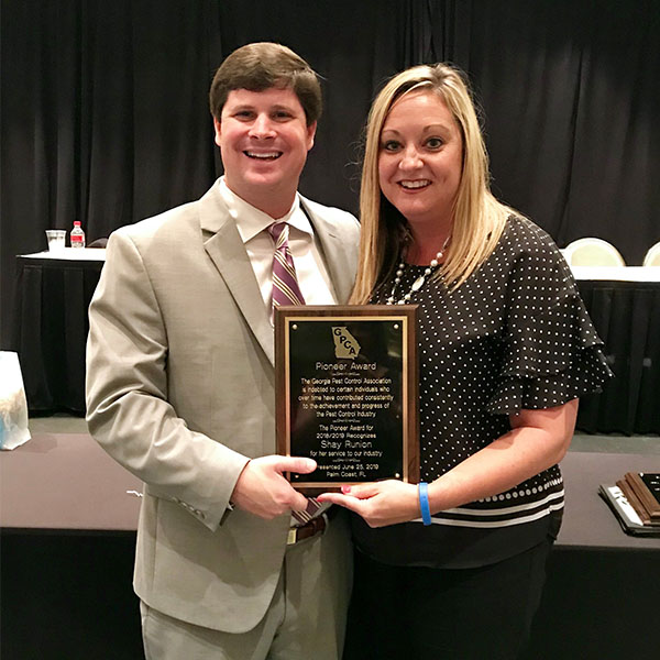 From left are GPCA President Stuart Sinyard and Shay Runion. PHOTO: ARROW EXTERMINATORS