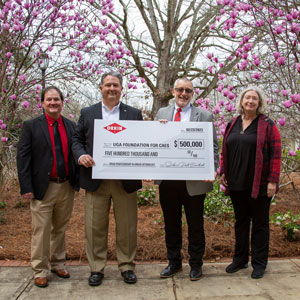 Photo by Lavi Astacio