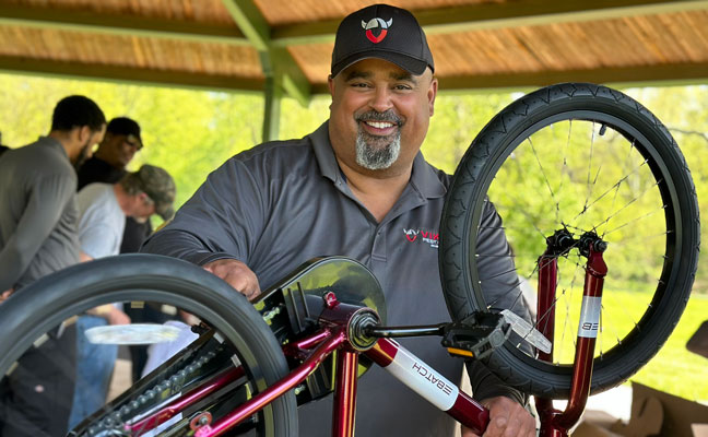 Cesar Mercedes was among the many Viking employees who participated in the build. PHOTO: VIKING PEST CONTROL