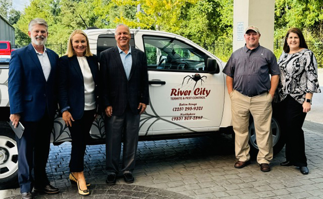 Left to right: Tim Pollard, Emily Thomas Kendrick, Kevin Burns, Jeremy Seaton and Alicia Seaton. PHOTO; ARROW EXTERMINATORS