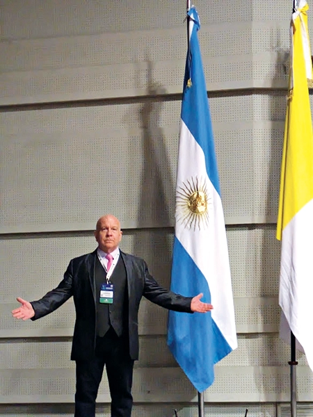 Don't cry for him, Argentina: On May 12, 
Linares presented an update on the state of rodent control in New York City. On May 13, he presented ways to overcome severe German cockroach infestations in their accounts. PHOTO: ANDREJ BRANC