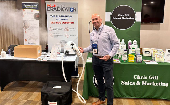 Chris Gill shows off bed bug control product from POLITICIMEX. IMAGE: PMP STAFF