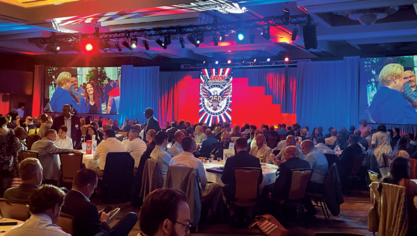 Class(y) reunion: More than 500 Arrow Exterminators team members and partners attended the two-day event. Presentations held during lunch and dinner gave attendees the opportunity to catch up with old friends and treasured colleagues. (PHOTO: PMP STAFF) 